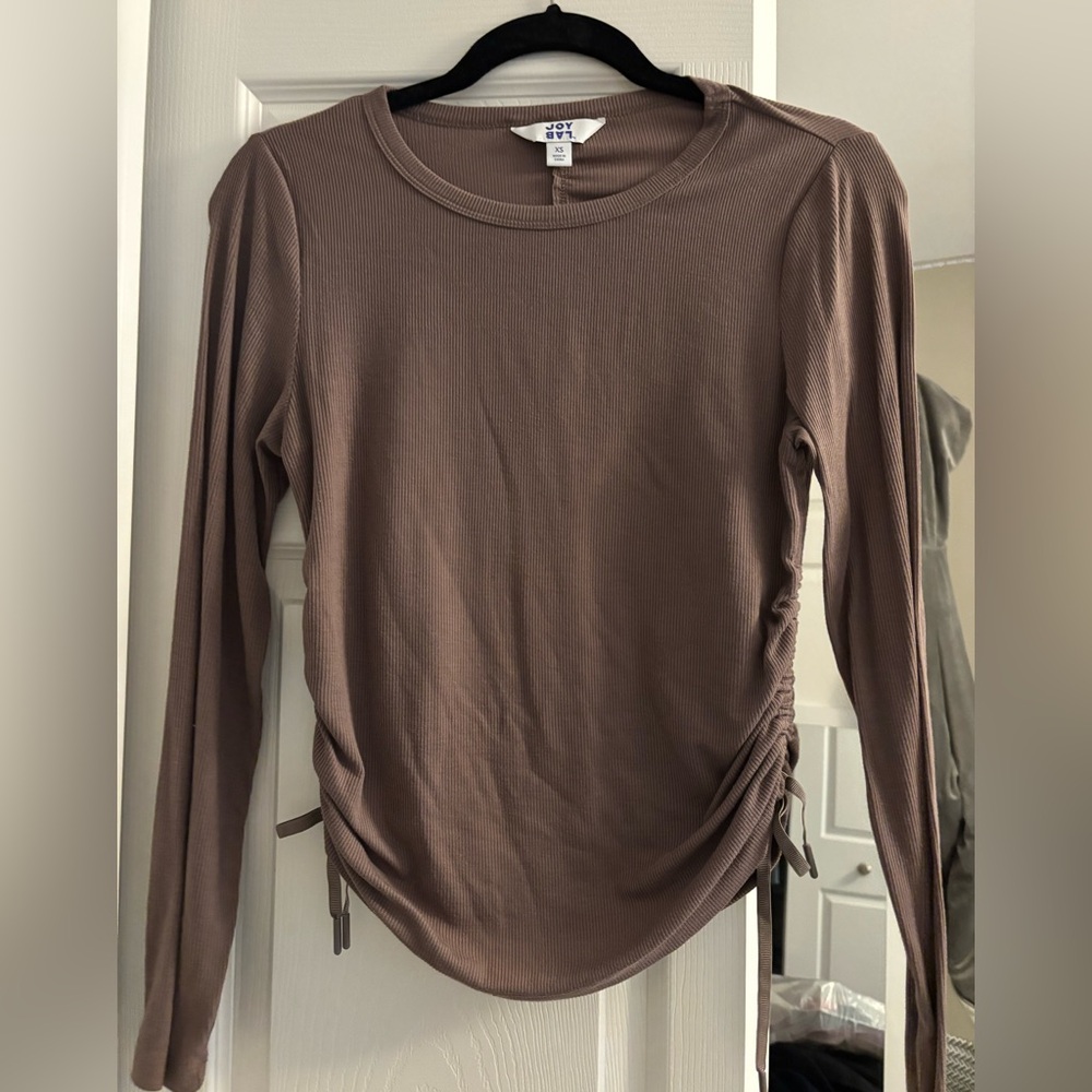 Joy Lab brown long sleeve with ties on sides